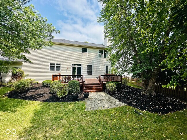 Building Photo - 5273 Ivy Hill Dr