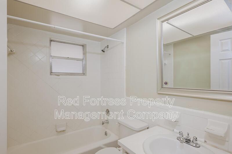 Building Photo - 4706 Mi Casa Ct