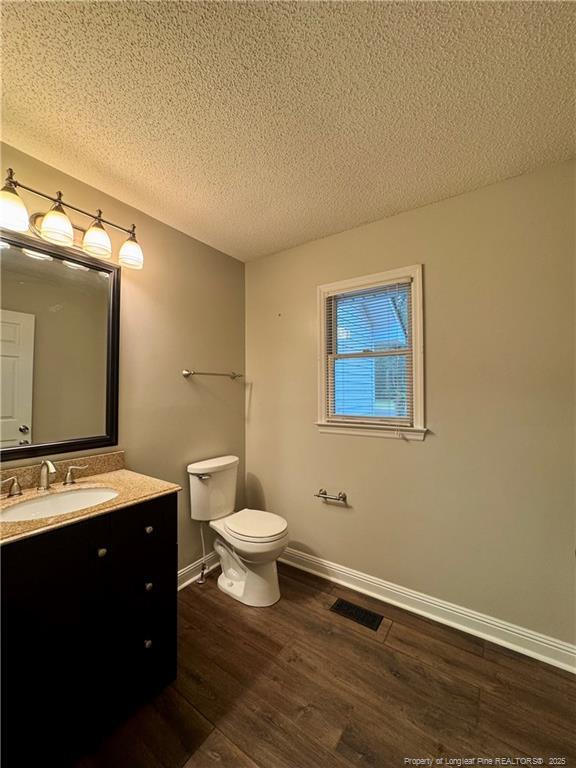 Building Photo - 200 Horseshoe Dr
