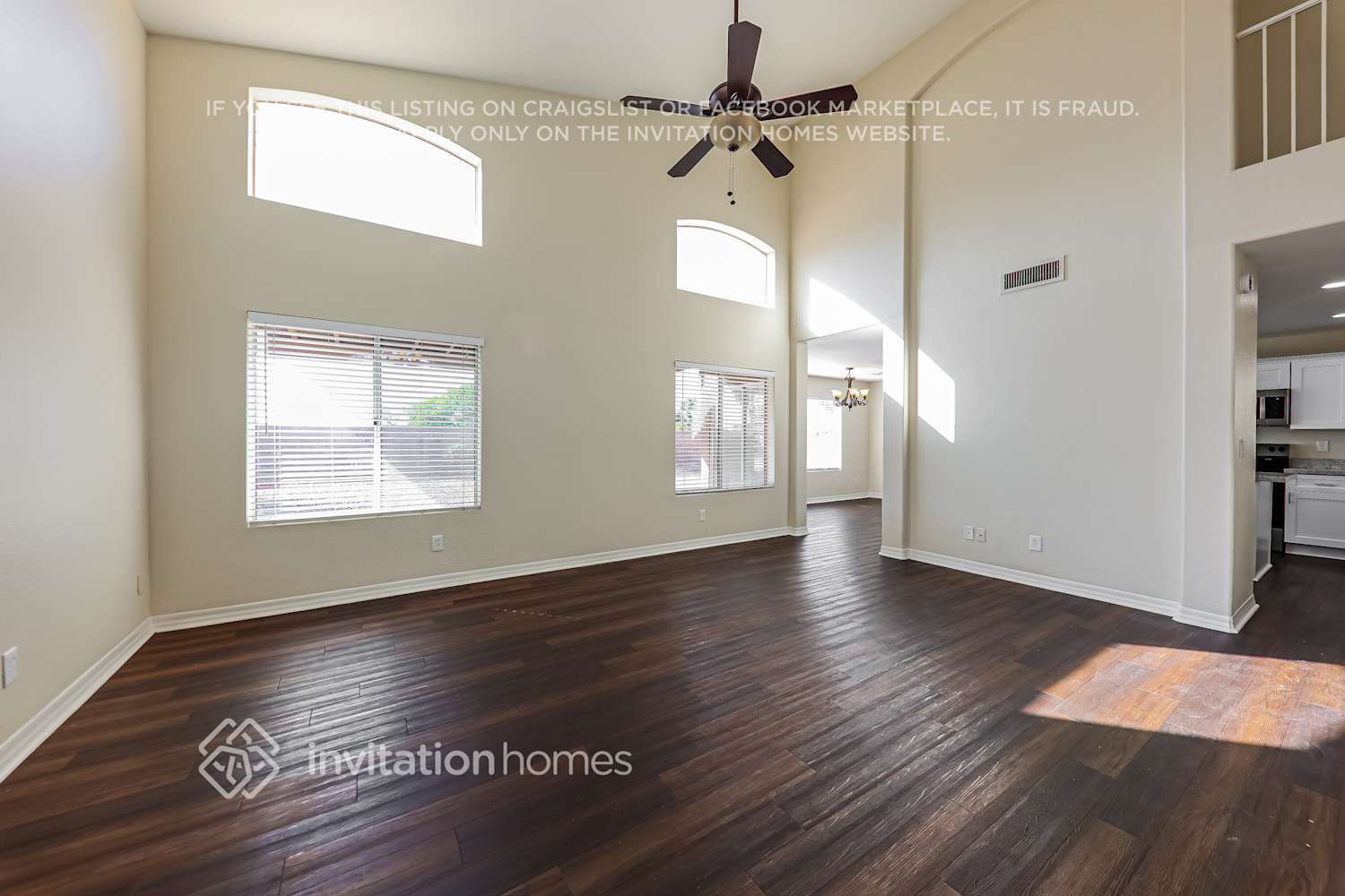 Building Photo - 6887 W Via Del Sol Dr