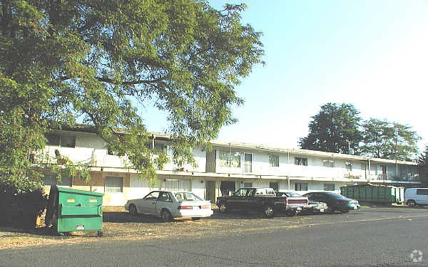 Building Photo - Rancho Real