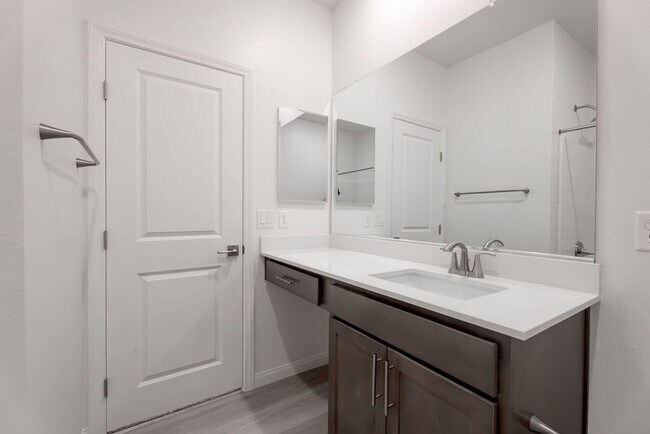 Building Photo - 91 Cinder Cone Ln