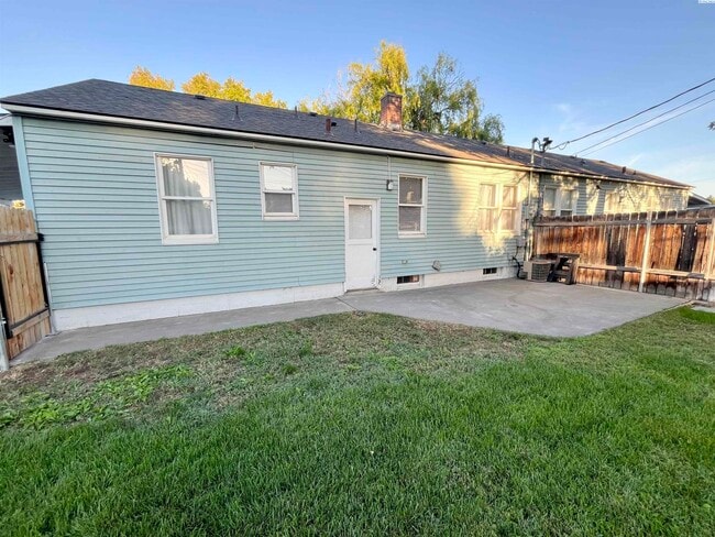 Building Photo - 222 Casey Ave