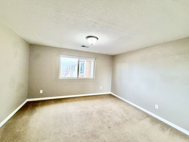 Building Photo - Wheat Ridge 2-story