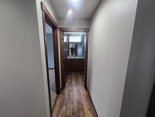 Building Photo - 1934 W 6th St