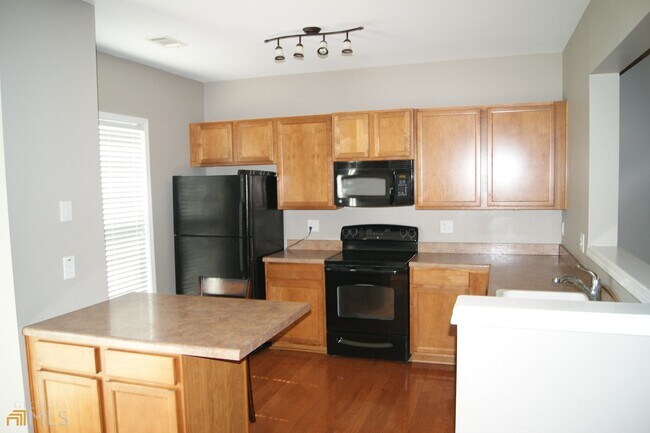 Building Photo - 2754 Deerwood Ln