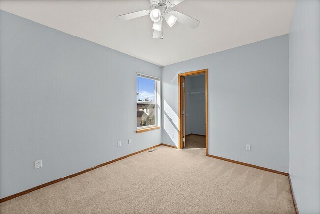 Building Photo - Spacious 4-Bed Home in DuPont | Huge Loft & 5 Mins to JBLM!