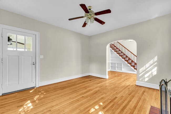 Building Photo - Call Sabrina Thomas at 757-767-0767 for more information
