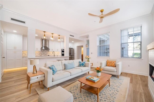 Building Photo - 1510 Lake Baldwin Ln