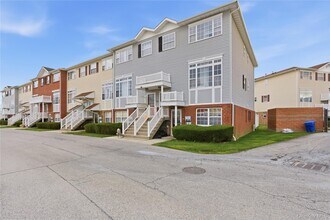 Building Photo - 163 Surf Dr