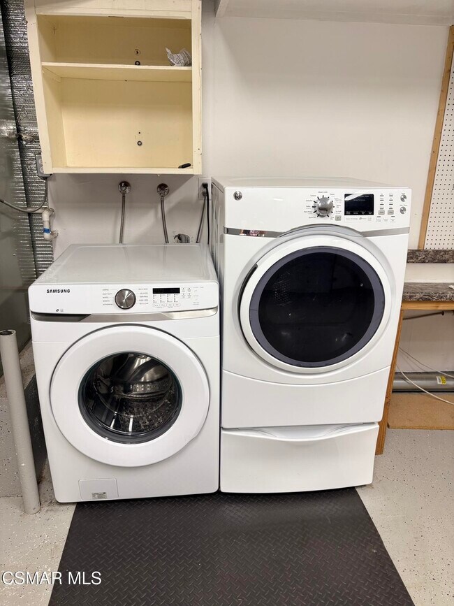 Building Photo - 12015 River Grove Ct