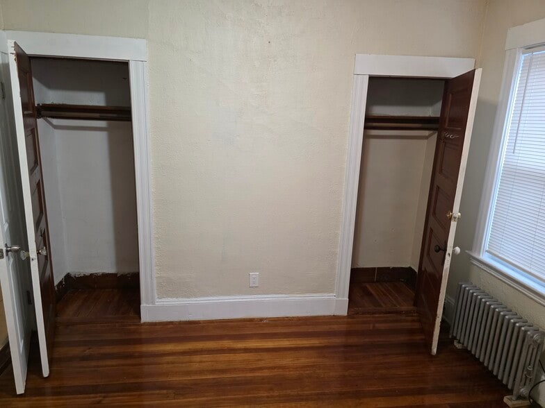 Building Photo - 64 Topliff St