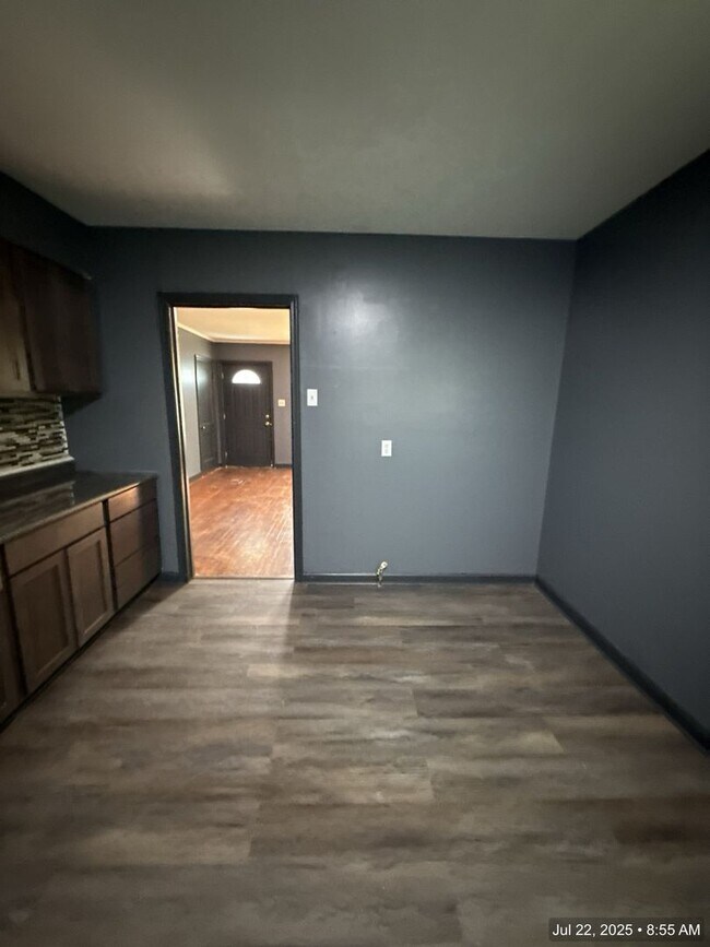 Building Photo - Welcome to your dream home!