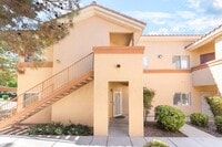 Building Photo - Stylish 3-Bedroom Condo in Silverado Ranch!