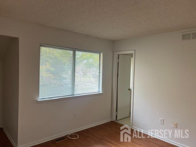 Building Photo - 304 Hampshire Dr