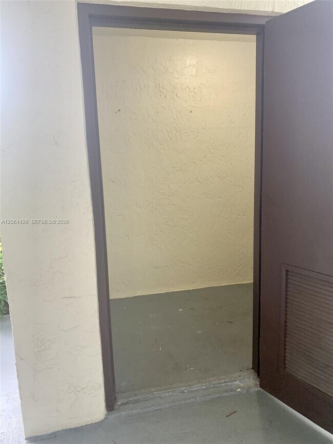 Building Photo - 9080 SW 125th Ave