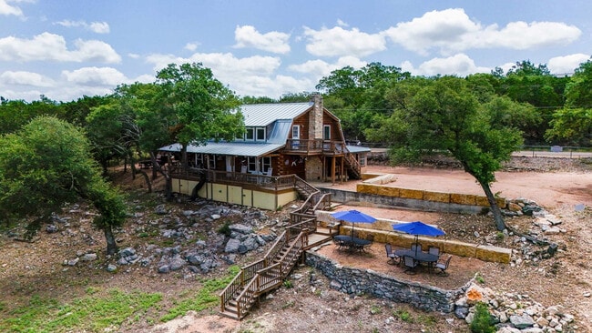 Building Photo - 205 Bravo Rd