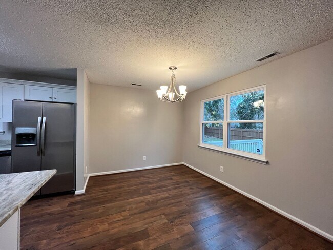 Building Photo - Four bedroom home in Norfolk - Beautiful Backyard