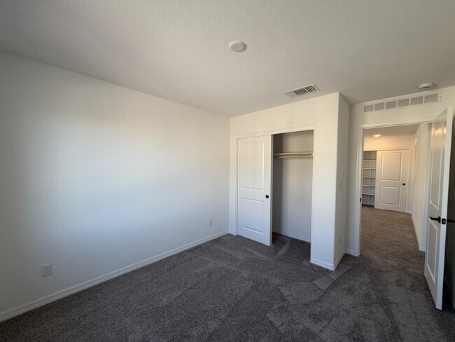 Building Photo - 10290 Dallington St