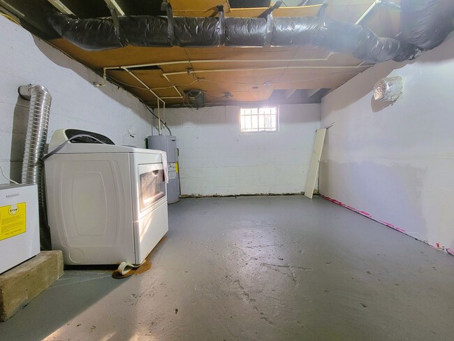 Building Photo - Remodeled bungalow in Church Hill with 3 bedrooms and 1 full bath