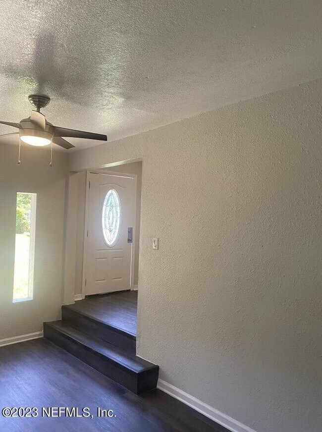 Building Photo - 5416 Bunche Dr