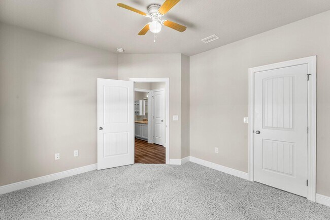 Building Photo - 29 Buddy Ln