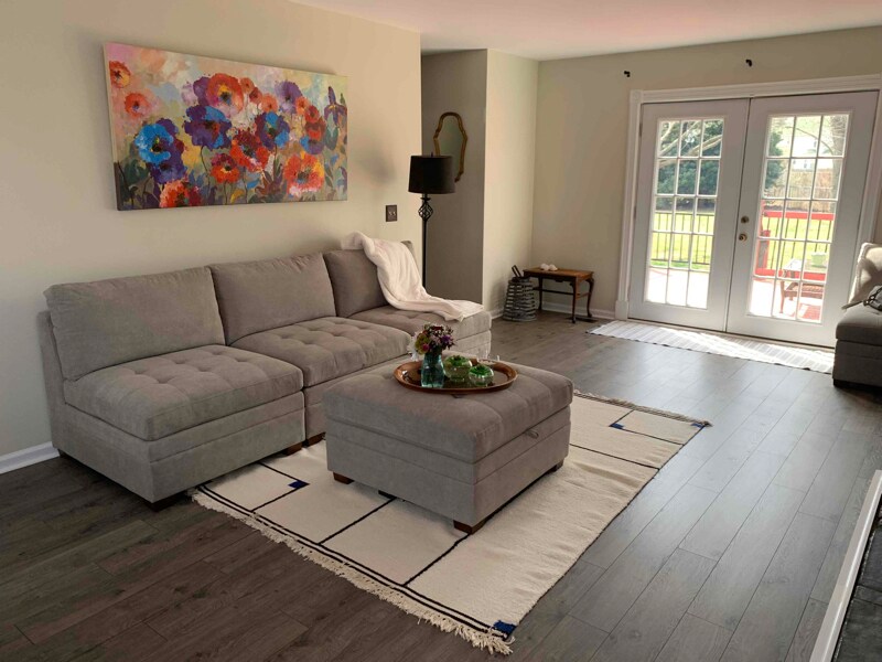 Building Photo - 334 Stoney Creek Dr