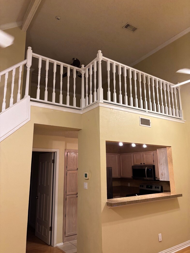 Building Photo - 2428 Forest Brook Ln