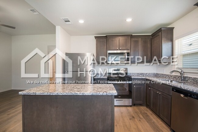 Building Photo - 11012 Gray Mare Dr