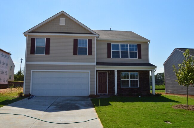 Building Photo - 117 Quail Springs Rd