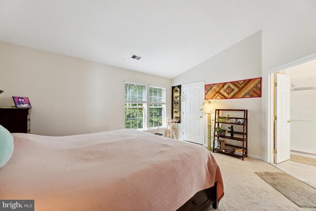 Building Photo - 9168 Stonegarden Dr