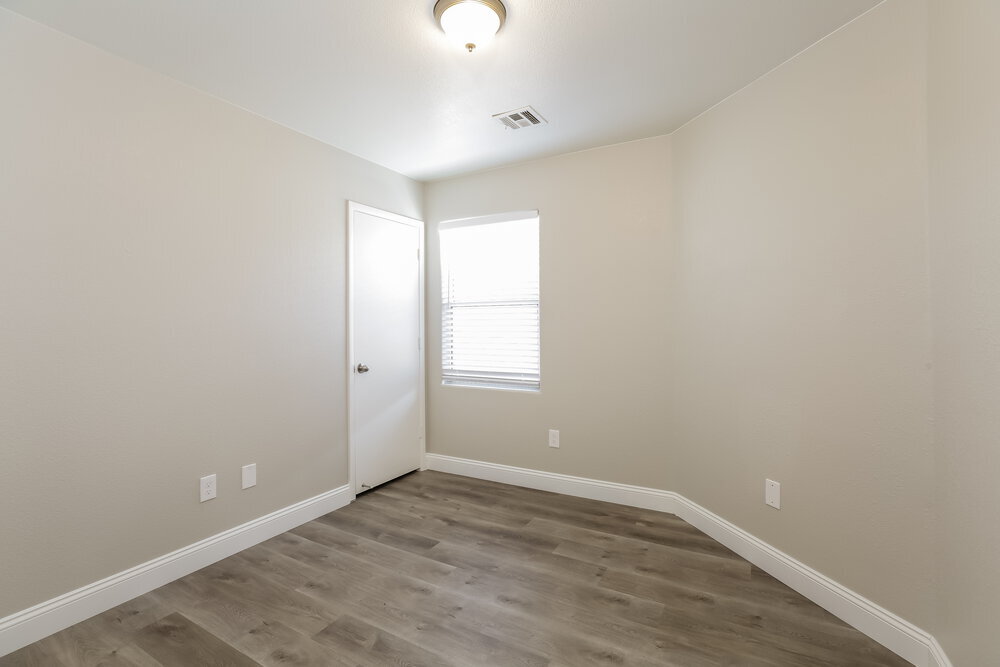 Building Photo - 10643 Solar Hawk Ave