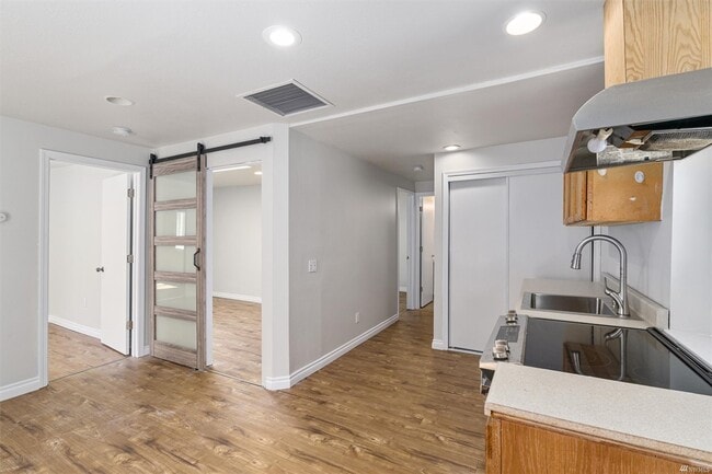 Building Photo - 10311 Stone Ave N