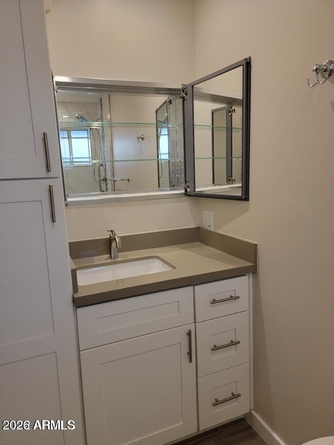 Building Photo - 4242 N 31st Pl