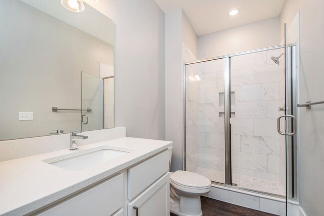 Building Photo - Three Bedroom | Two Bath in Ada, MI