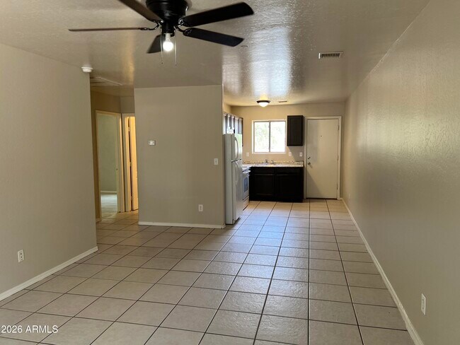 Building Photo - 4015 N Estrella Rd