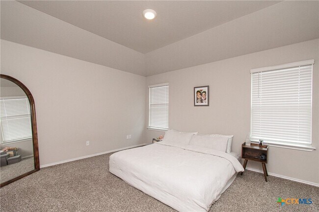 Building Photo - 1309 Prairie Clover Rd