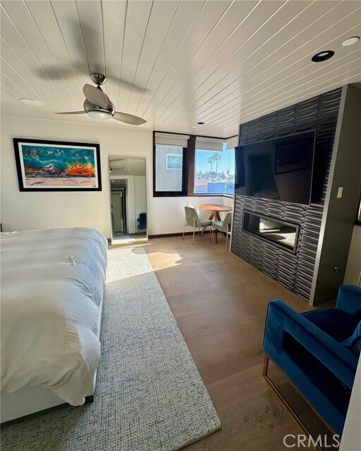 Building Photo - 1120 Palm Dr