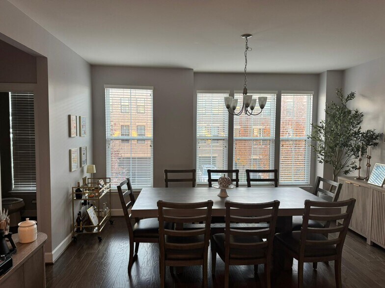 Dinning Area - 23659 Turtle Point Ter