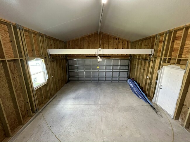 Building Photo - 7920 Chandler St