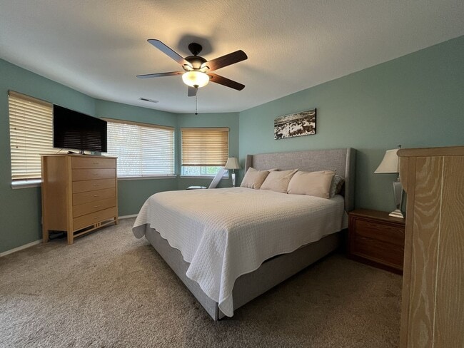 Building Photo - Elegant 5BR + Bonus Room Home with Bay Windows, Entertainment Room & Oversized Primary Retreat