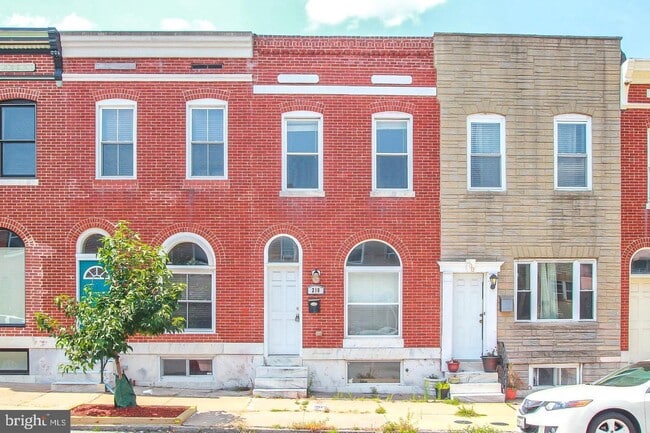 Building Photo - 210 S East Ave