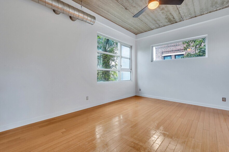 Building Photo - 536 Selma St