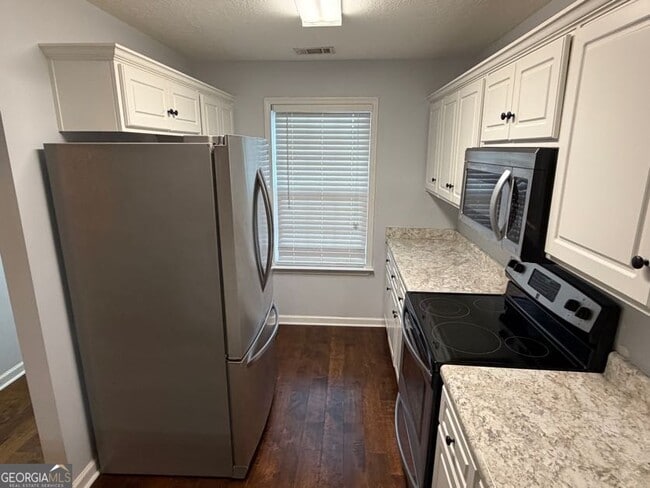 Building Photo - 187 Buckhaven Way