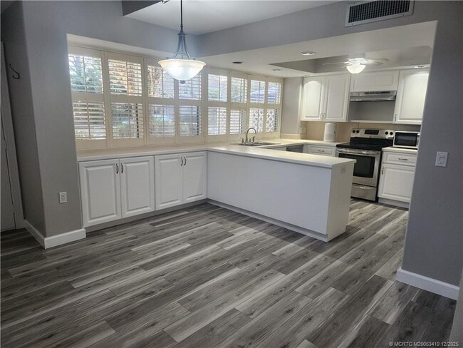 Building Photo - 3624 SW Sunset Trace Cir