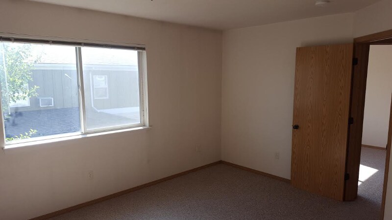 Building Photo - 37 Appleway Dr