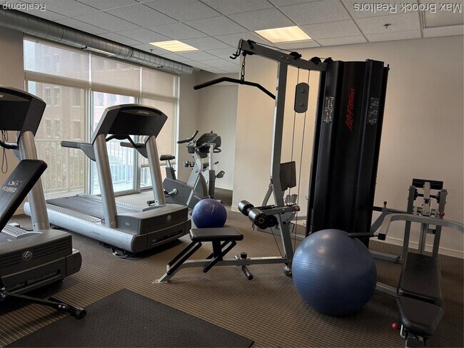 Building Photo - 3670 Woodward Ave