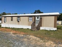 Building Photo - 2 BED 1 BATH MOBILE HOME IN CANDOR $800 RE...
