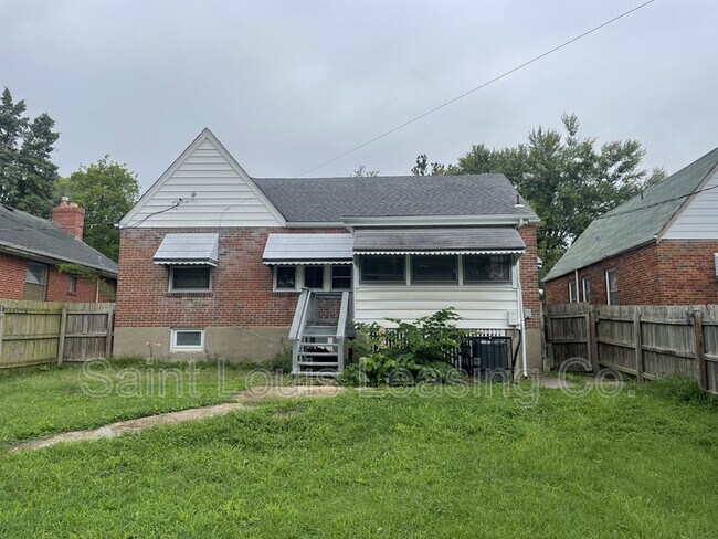 Building Photo - 1230 Pennsylvania Ave