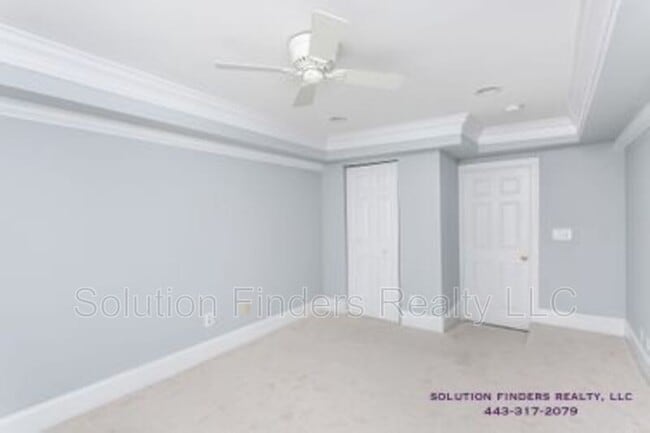 Building Photo - 3403 Hudson St